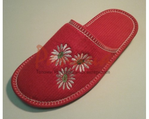  Домашняя обувь женская вельвет красный, вышивка "Три ромашки" 502025
