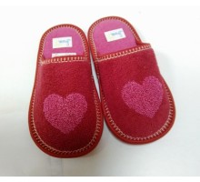 Домашняя обувь детская, махра красная, вышивка "Сердечко" 402007