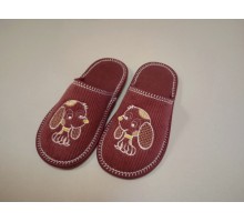 Домашняя обувь детская, вельвет бордовый, вышивка "Собачка" 402012