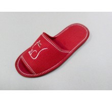 Домашняя обувь женская вельвет красный, вышивка "Кошка" 513026