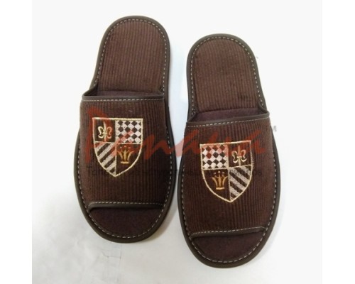 Домашняя обувь мужская вельвет коричневый, вышивка "Герб Шахматы" 713021